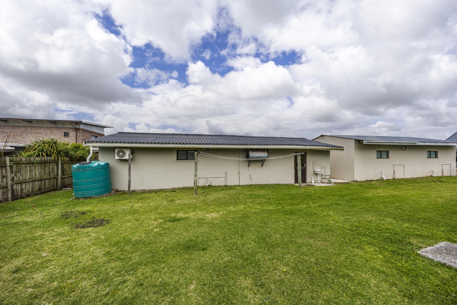 3 Bedroom Property for Sale in Marshstrand Eastern Cape